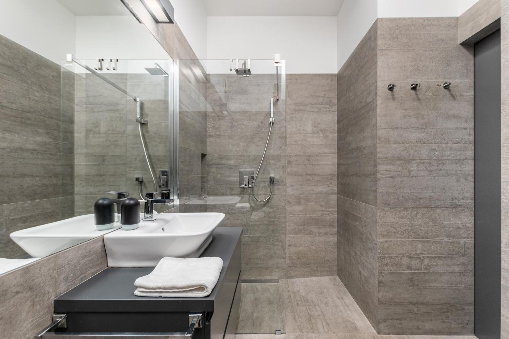 Fabryczna 23 By Homeprime Warsaw Ngoại thất bức ảnh